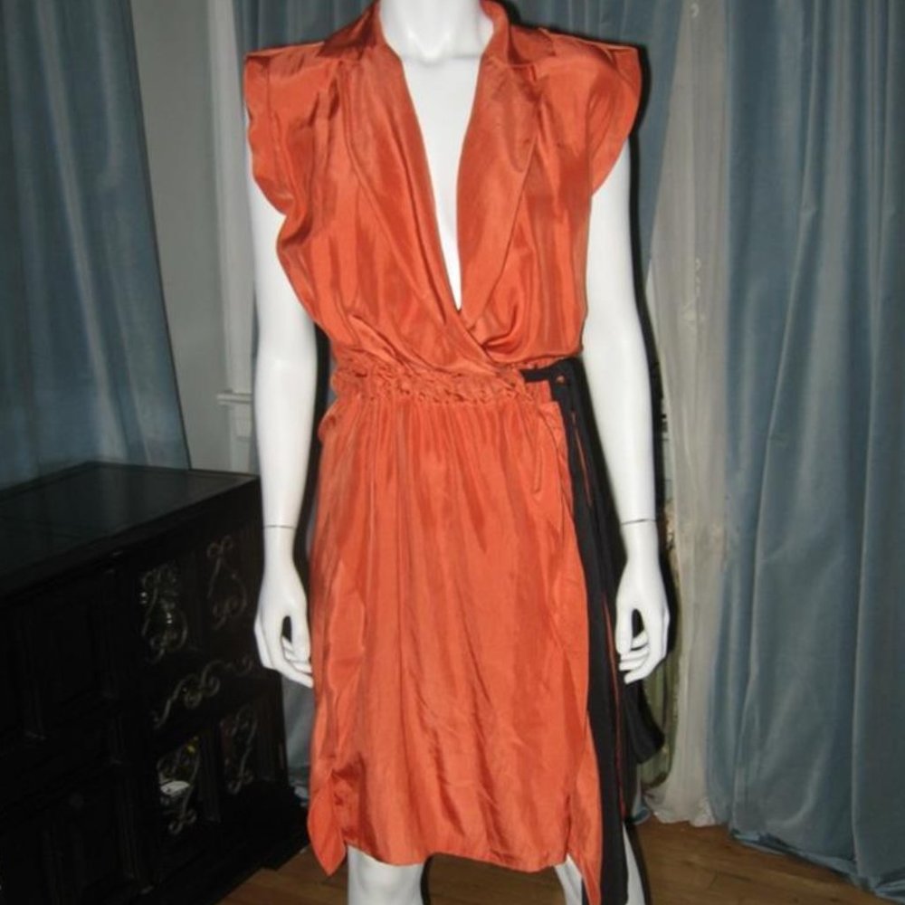 FENDI Silk Wrap Trench Dress with Contrast Belt Terracotta